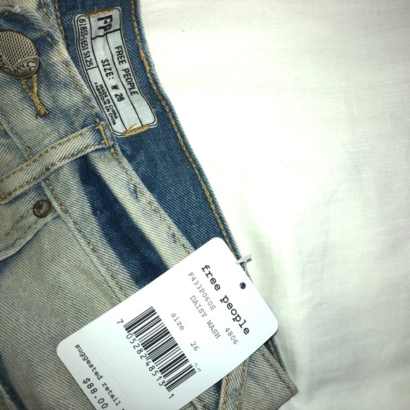 FREE PEOPLE Lace Trim Shorts “daisy wash” NEW/TAGS - Picture 3 of 3